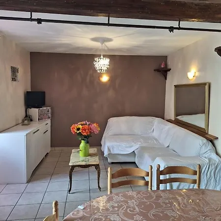 La Maison D'ecole Le Gué-de-Velluire