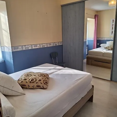 בית נופש La Maison D'ecole *