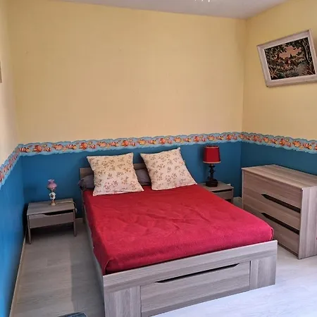 La Maison D'ecole Le Gué-de-Velluire