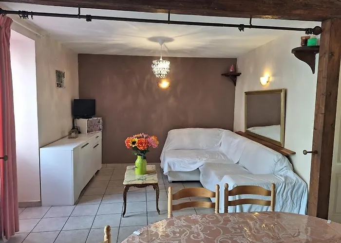 La Maison D'ecole Le Gué-de-Velluire