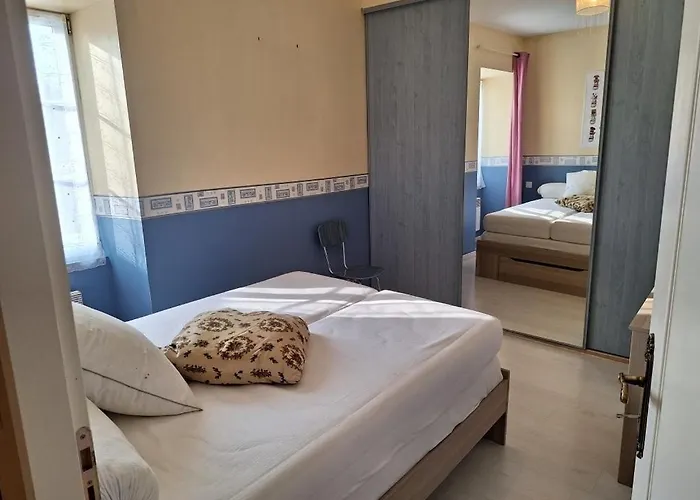 בית נופש La Maison D'ecole *